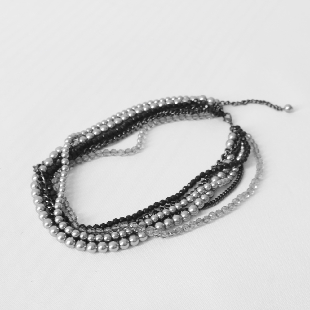 Dashing Diva Pearl and Bead Necklace